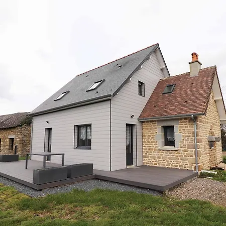 Maison Rénovée Avec Jardin Clos, 3 Chambres, Recharge Ev Gratuite, Proche Suisse Normande - Fr-1-497-178 Sainte-Opportune