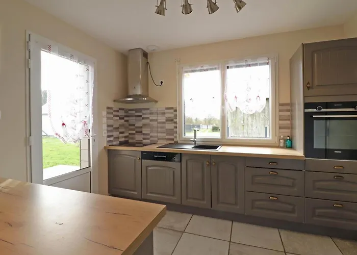 度假居 Maison Renovee Avec Jardin Clos, 3 Chambres, Recharge Ev Gratuite, Proche Suisse Normande - Fr-1-497-178