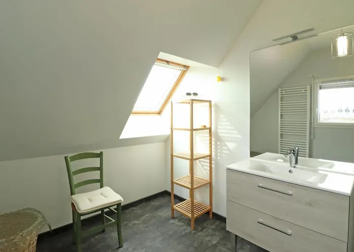 Maison Renovee Avec Jardin Clos, 3 Chambres, Recharge Ev Gratuite, Proche Suisse Normande - Fr-1-497-178 *